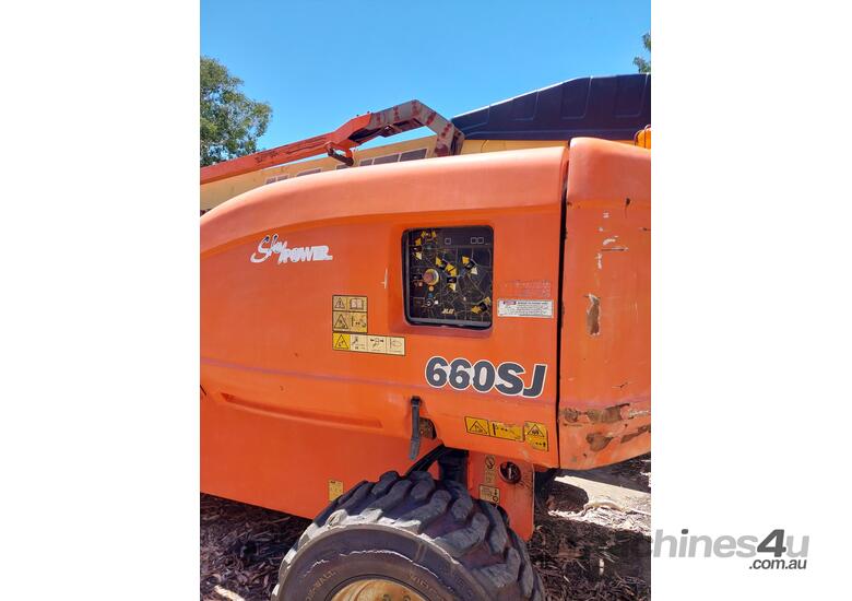 caption JLG 60Ft 4x4 Diesel Boom Lift