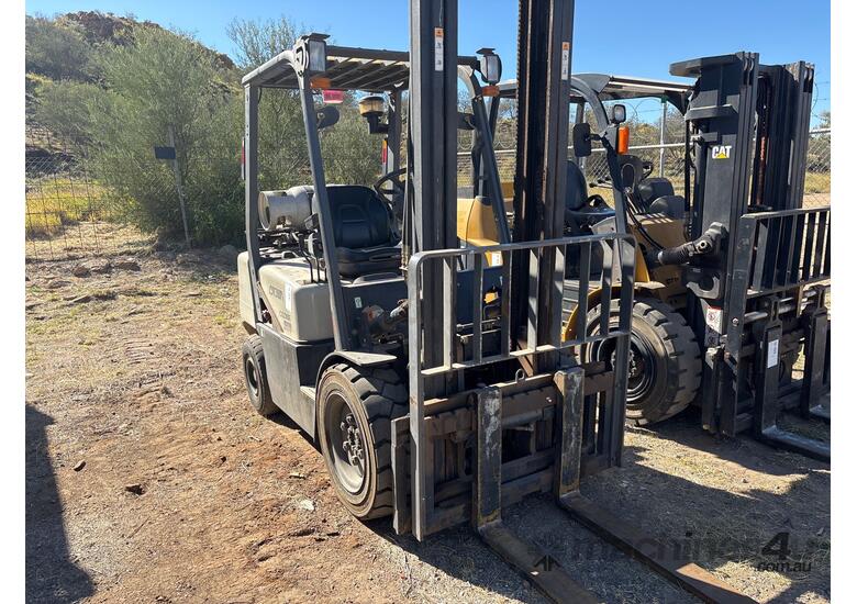 caption 2007 Crown CG30E-3