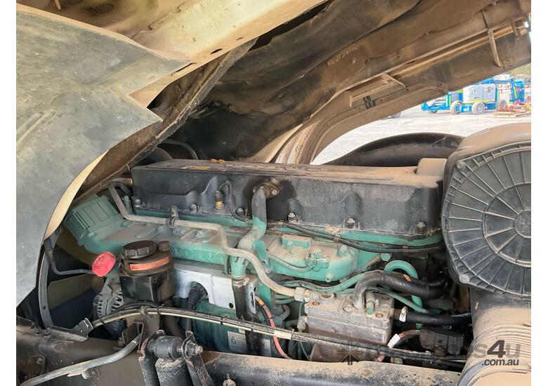 2004 Volvo FM9 Tipper Water Cart