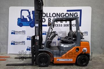 Wollongong Forklift: 2012 Toyota 2.5T, LPG, 2-Stage Standard Mast, 4.5m Lift!