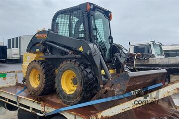 New Holland   L220