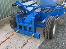 MCINTOSH ROUND BALE FEED OUT CART - picture0' - Click to enlarge