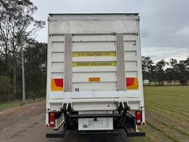 2019 UD Quon, approx. 200k kms, 400hp, auto - picture2' - Click to enlarge