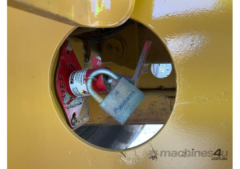 2014 Caterpillar 627K Scraper