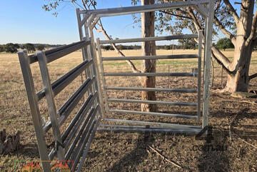 (8995)   H/duty Cattle Yard Gates (Euroa, VIC)
