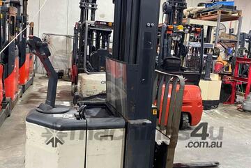 Crown WR 3000TT 190 4.8m Brand New Battery With 3 Yrs Warranty No Leak All Works