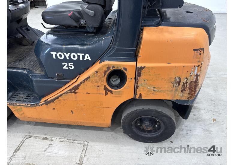 2007 Toyota 32-8FG25 LPG & Petrol (Gas Bottle Not Included)