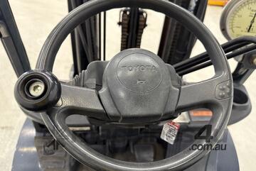 Toyota 2007   32-8FG25 LPG