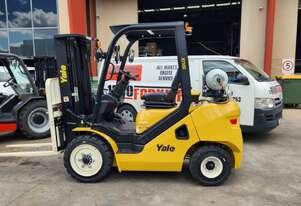 New Yale GP30UX Forklift with 4th valve
