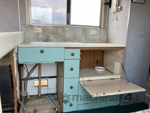 2000 Mitsubishi Fuso Canter Motorhome