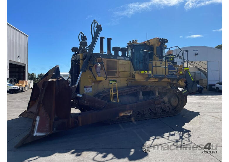 Komatsu D375A-8 Std Tracked-Dozer Dozer