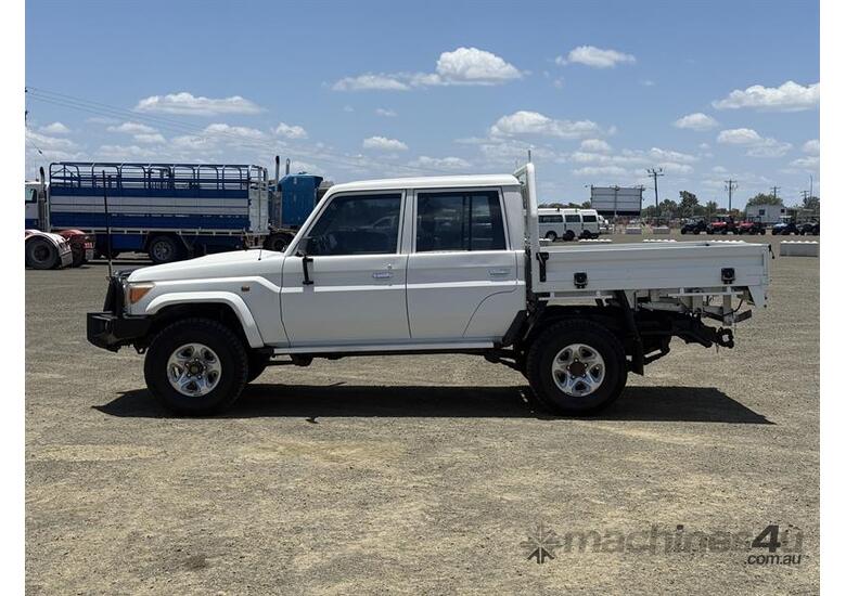 2013 TOYOTA LANDCRUISER WORKMATE UTE