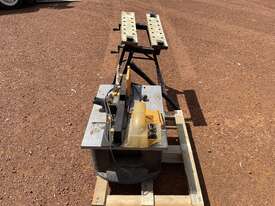 GMC Router & Foldable Workbench - picture0' - Click to enlarge
