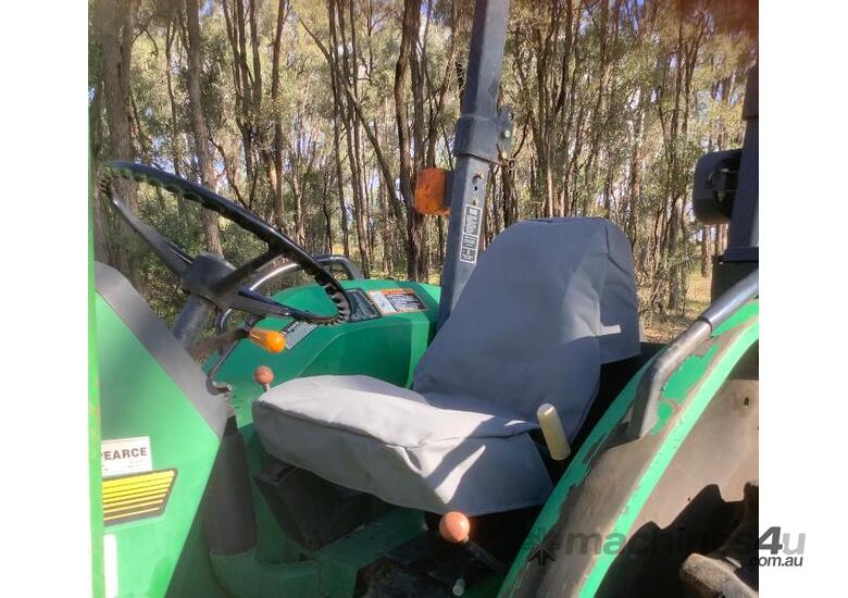 JOHN DEERE 5200 4X4 TRACTOR