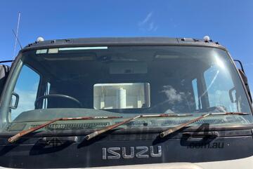 Isuzu 2003   CXZ Tipper