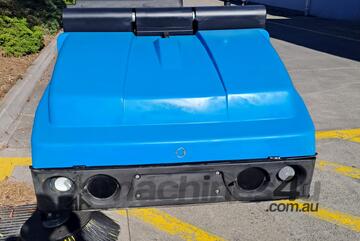 REFURBISHED CONQUEST PB180DK4 Ride-On Industrial Power Sweeper Massive 15001800mm Sweep Path