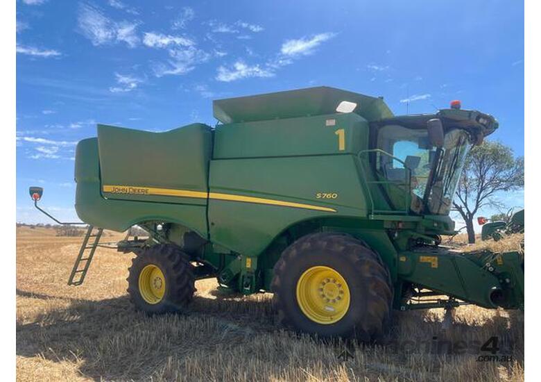 2018 John Deere S760 Combines