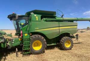 John Deere 2018   S760 Combines