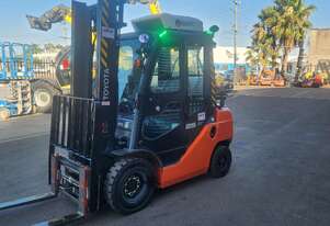 LIFTEK - TOYOTA 32-8FG25 Forklift Air Con Cab