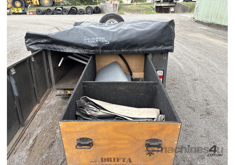 2013 SAR Major Box Trailer With Camper Attachment