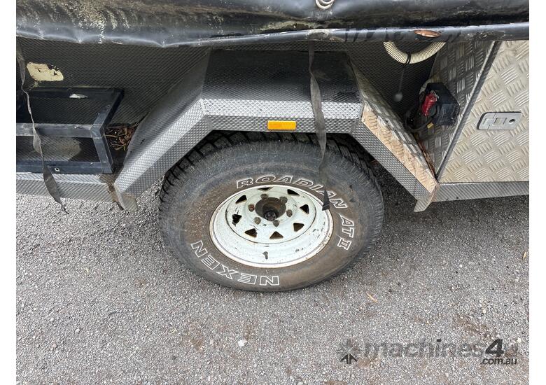 2013 SAR Major Box Trailer With Camper Attachment