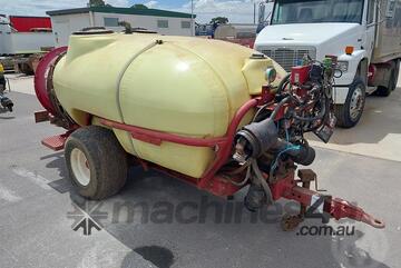 Hardi   3300l
