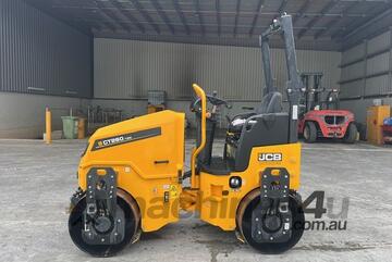 UN  2023 JCB CT260 DOUBLE DRUM ROLLER U4962