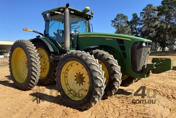 John Deere   8225R MFWD