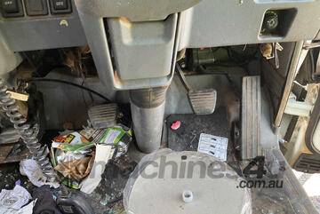 2007 Mitsubishi Canter 7/800 Service Body Day Cab