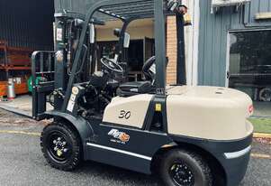 Demo Model 3 Ton Diesel Forklift