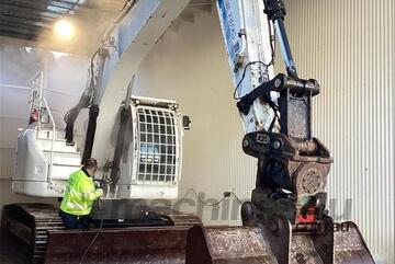 2021 Hyundai Excavator 23T Close Radius With Tilt Hitch