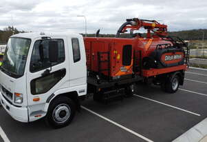 Fuso Fighter 1424 / Ditch Witch HXT75-800 (3,000L) Vacuum Excavator