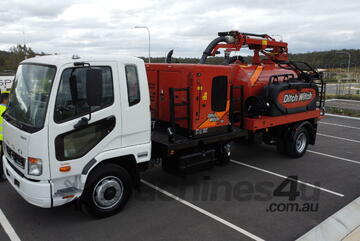 Fuso Fighter 1424 / Ditch Witch HXT75-800 (3,000L) Vacuum Excavator