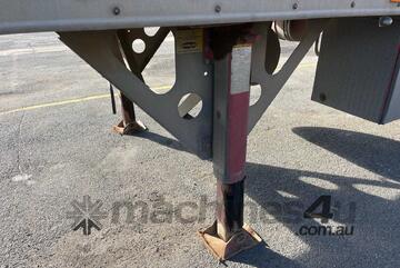 2006 Southern Cross Standard Tri Axle Tri Axle Refrigerated Pantech Trailer