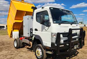 Mitsubishi Fuso FG Canter Single Cab 4x4 PTO Tipper/Chipper Truck.