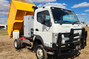 Mitsubishi Fuso FG Canter Single Cab 4x4 PTO Tipper/Chipper Truck.