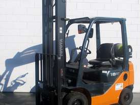 Toyota 8FG18 1.8 ton 2010 forklift - picture1' - Click to enlarge