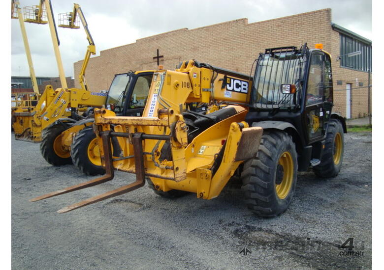 Biondo - JCB 3t Telehandler 530-105 - 10m height - Hire