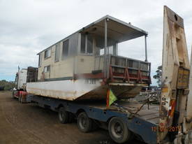 Houseboat - picture0' - Click to enlarge