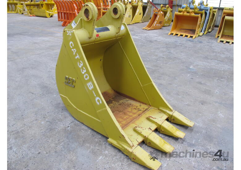 SEC 30 Ton Trenching Bucket for Caterpillar CAT330 - Includes Pin, 900mm Width