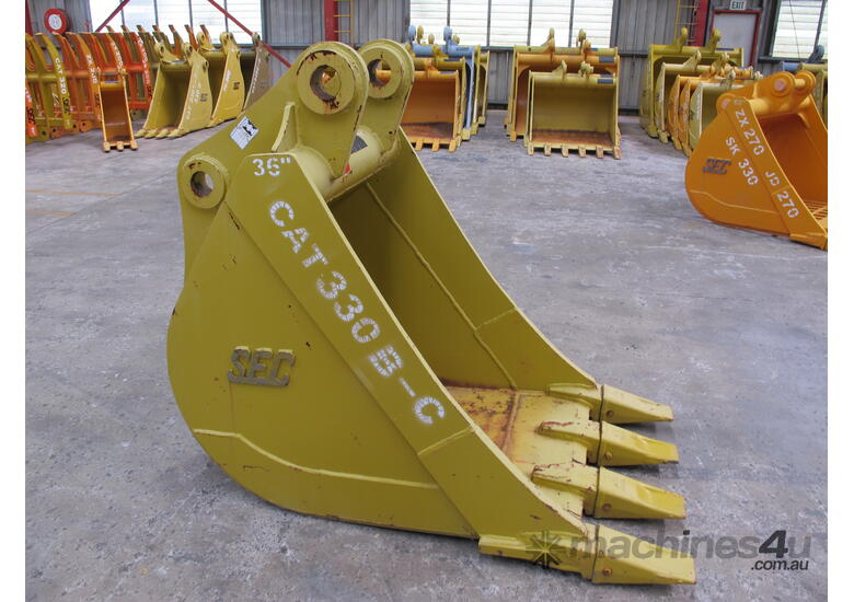SEC 30 Ton Trenching Bucket for Caterpillar CAT330 - Includes Pin, 900mm Width