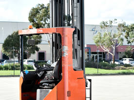 2004 TOYOTA RRB7C Reach Truck - picture1' - Click to enlarge