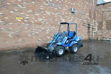   8.4SK Mini Loader with Pallet Fork For Sale