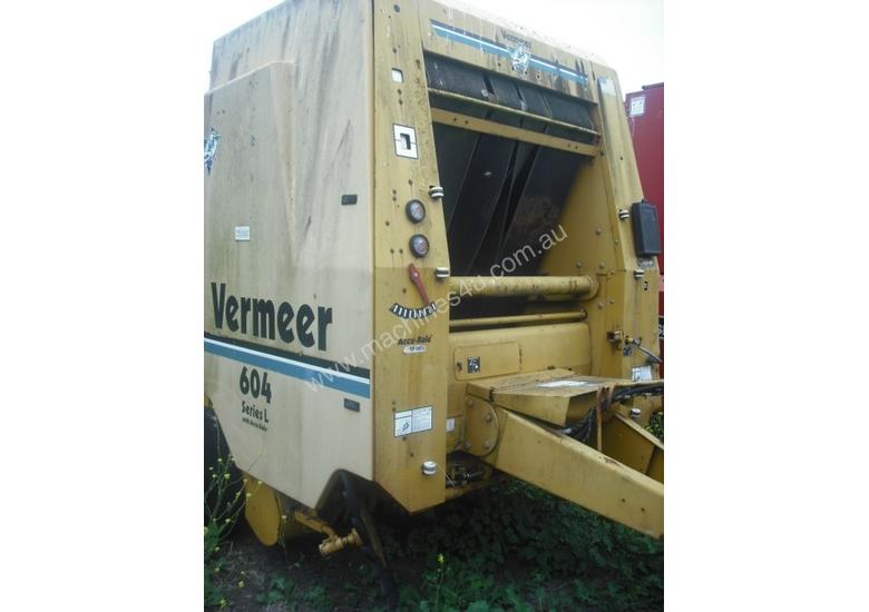 caption Vermeer 604L Round Baler Hay/Forage Equip