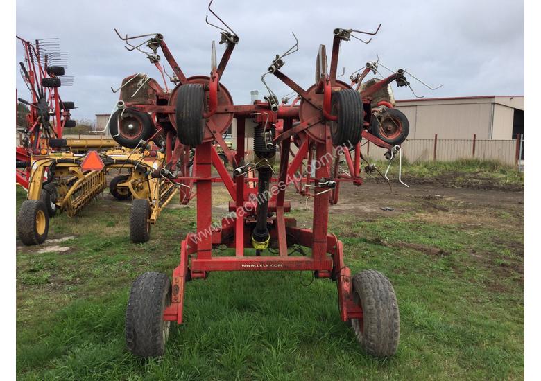 caption Lely LOTUS 900 Rakes/Tedder Hay/Forage Equip