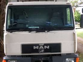MAN 10.223 - Refrigerated TRUCK! - picture1' - Click to enlarge