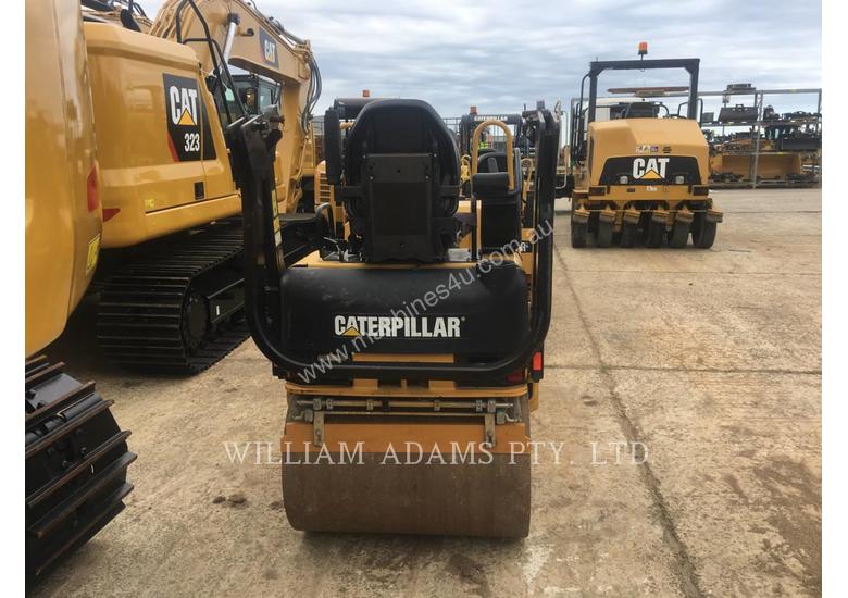 caption CATERPILLAR CB22 Vibratory Double Drum Asphalt