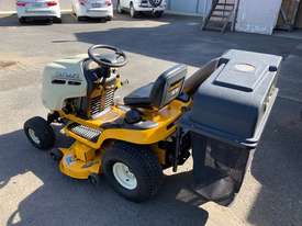 Cub Cadet Ride On Lawn Mower - picture1' - Click to enlarge