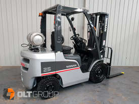 Nissan 2.5 Tonne Forklift Container Mast New Steer Tyres FREE DELIVERY SYD MELB BRIS CANB - picture2' - Click to enlarge