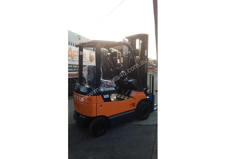 caption TOYOTA ELECTRIC FORKLIFT 1.8 TON 2017 MODEL BATTERY 5.5M LIFT